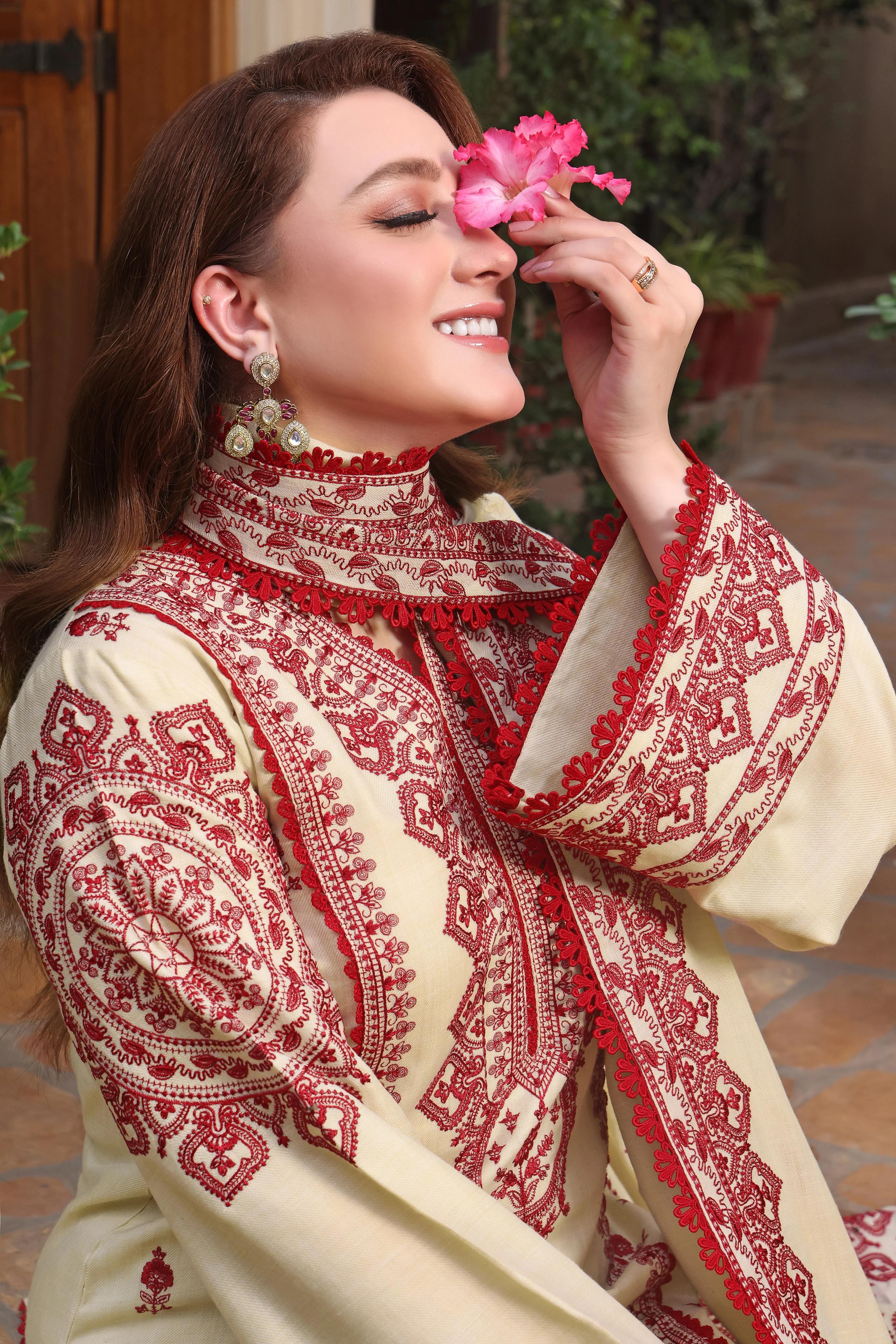 THS 0055 - Stuff | Cambric Cotton & Monal Cotton