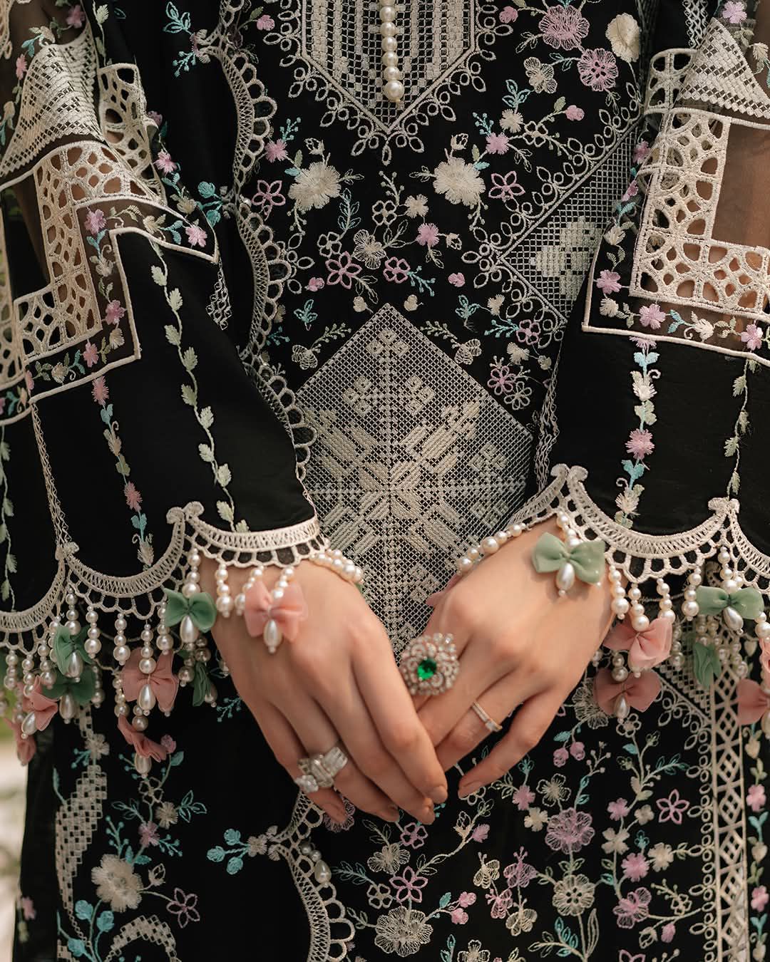 THS 0027 - Presenting Bin Ilyas Lawn Collection