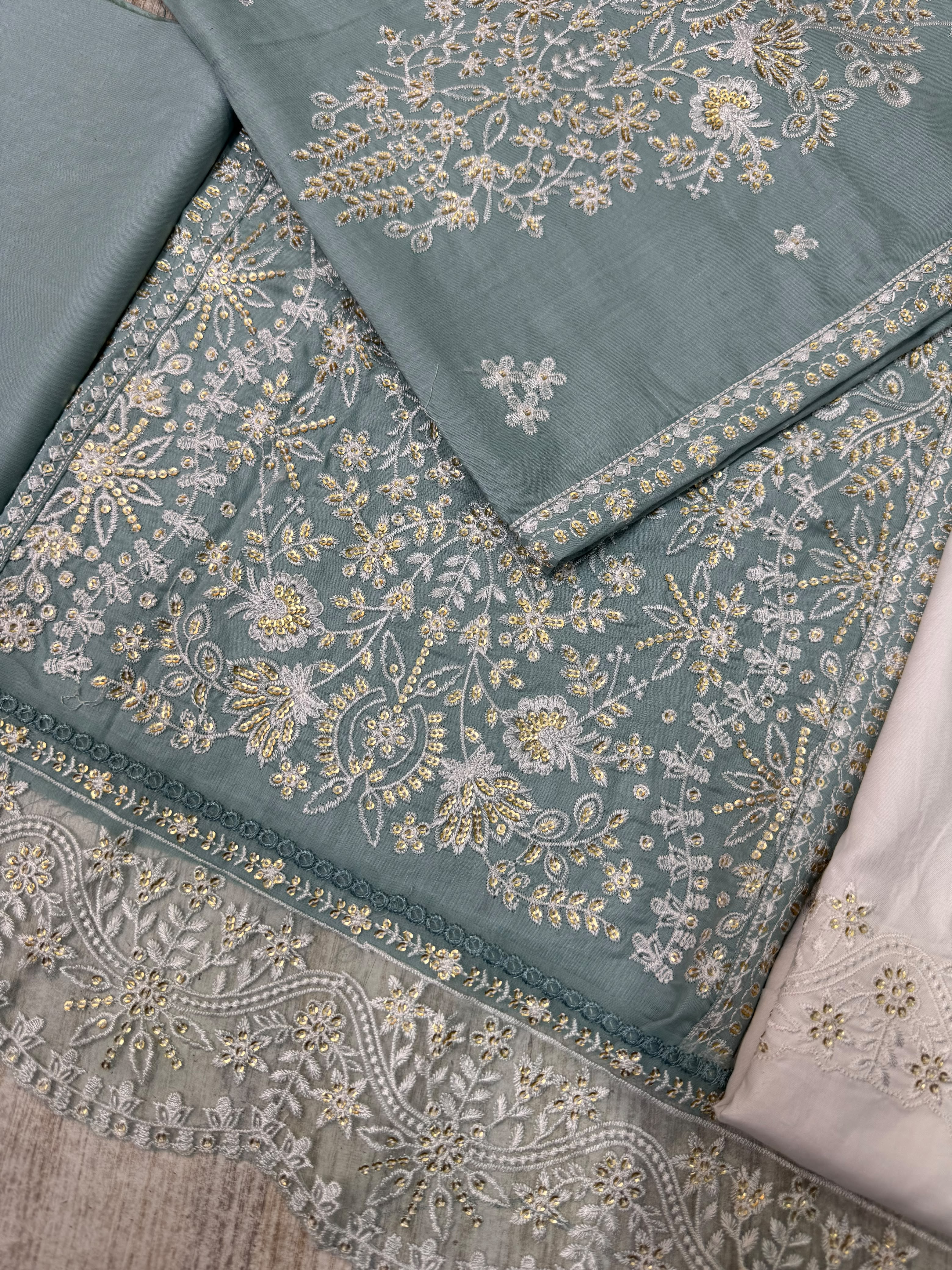 THS-0071-STUFF-EGYPTIAN LAWN-MONAL LAWN-UNSTICH